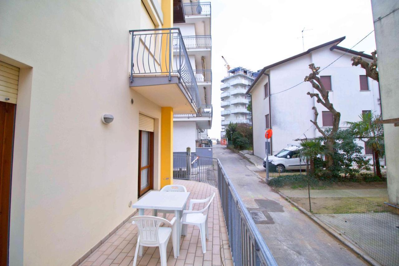 Condominio Carnelos Lido di Jesolo Exteriér fotografie